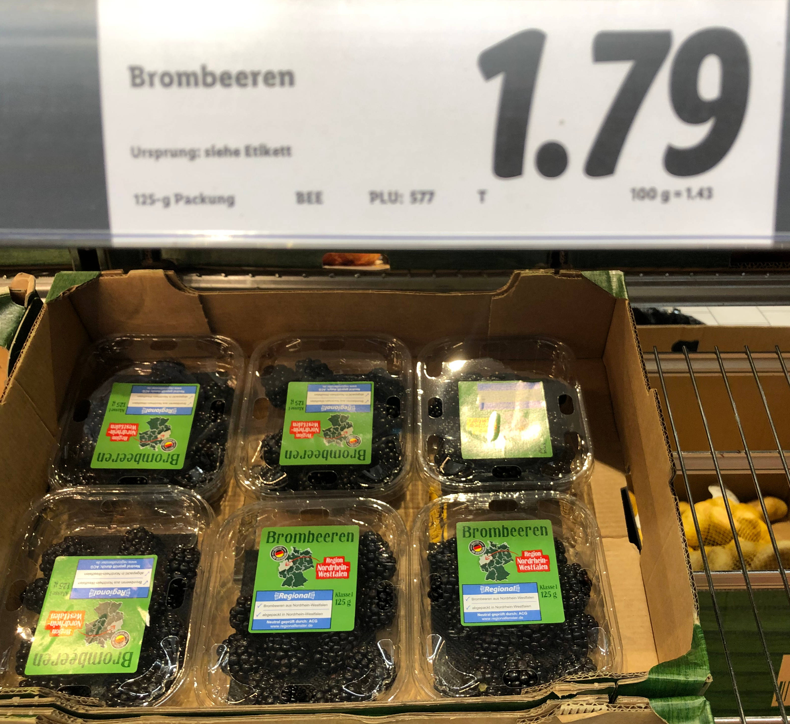 Brombeeren im Supermarkt